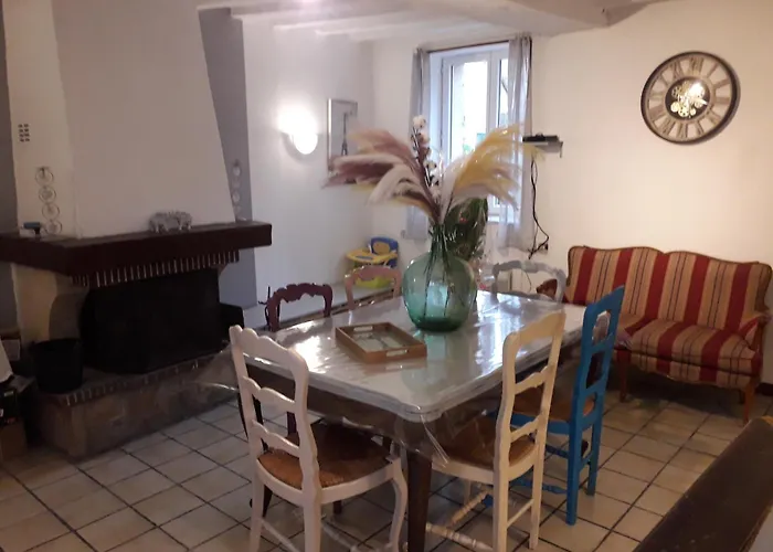Maison Chaleureuse Avec Cheminee Des Coudrais